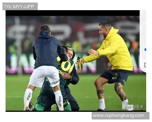 足球明星跪滑庆祝瞬间引发热议球迷热情回应展现激情与团结